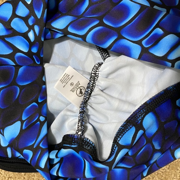 Abs2b scrunch butt shorts - Picture 3 of 3